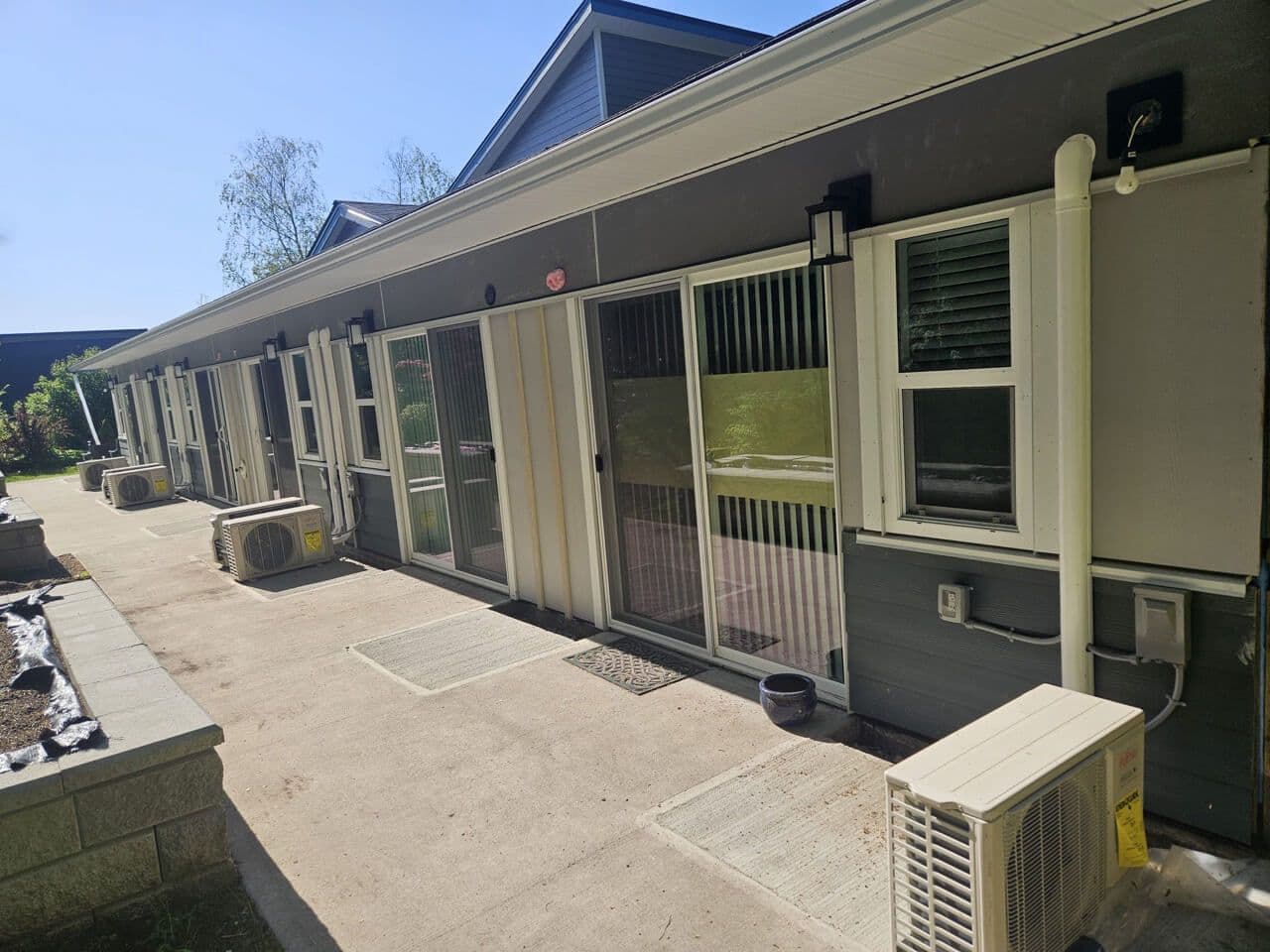 The outside of Abbyfieldhouse Rehab building